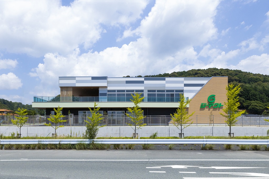 株式会社ジーアクト 新工場の外観昼景｜工場設計・工場建築事例