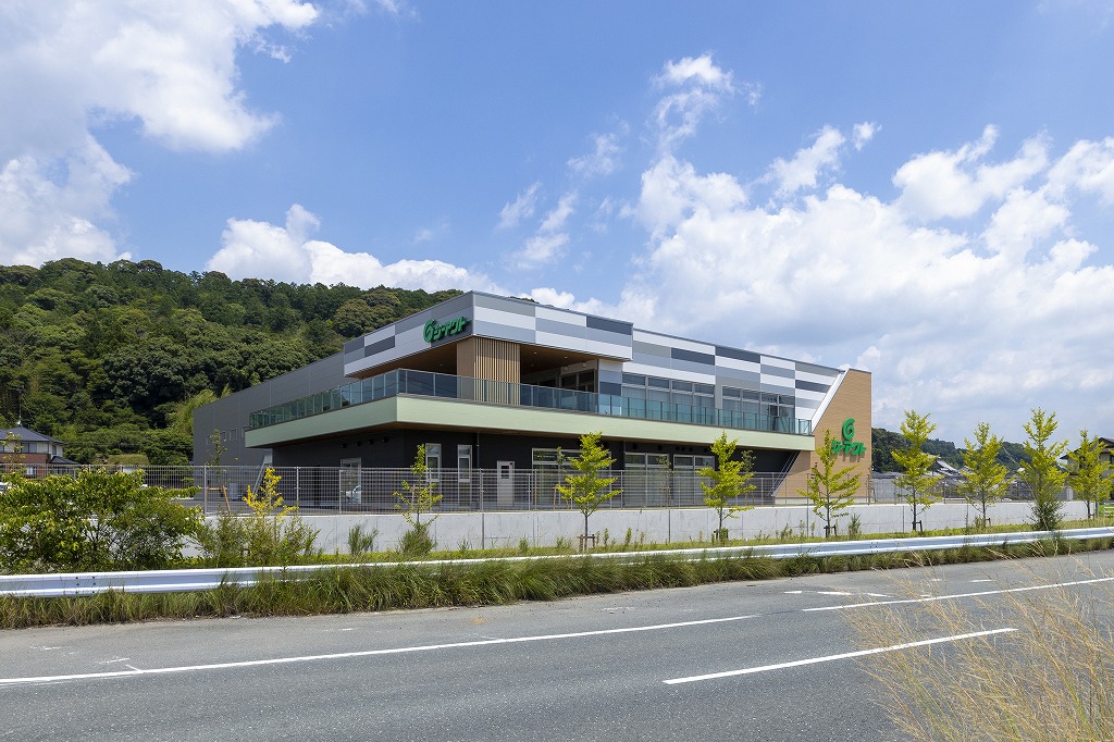 株式会社ジーアクト 新工場の外観昼景｜工場設計・工場建築事例